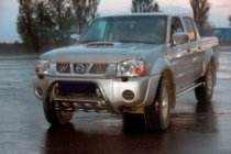 Nissan NP300 1999–2015 Bullbar WT002 (RVS) foto 1