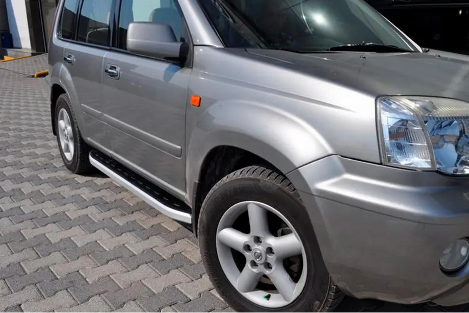 Nissan X-trail T30 2002–2007 Fullmond side steps (set van 2, aluminium) Image
