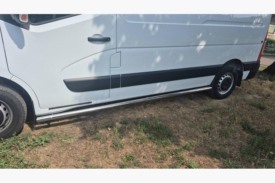 Renault Master 2011–2023 Sidebars BB002 (2 stuks, RVS) Foto 10