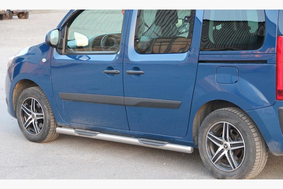Mercedes Citan 2013–2021 Sidebars (2 stuks, RVS) 70 mm, korte wielbasis met kunststof inzetstukken Foto 2
