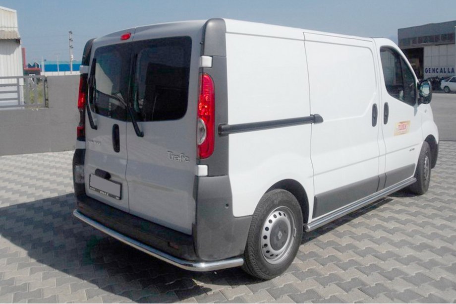 Opel Vivaro 2001–2015 Achterbeschermbeugel AK005 (RVS) Image