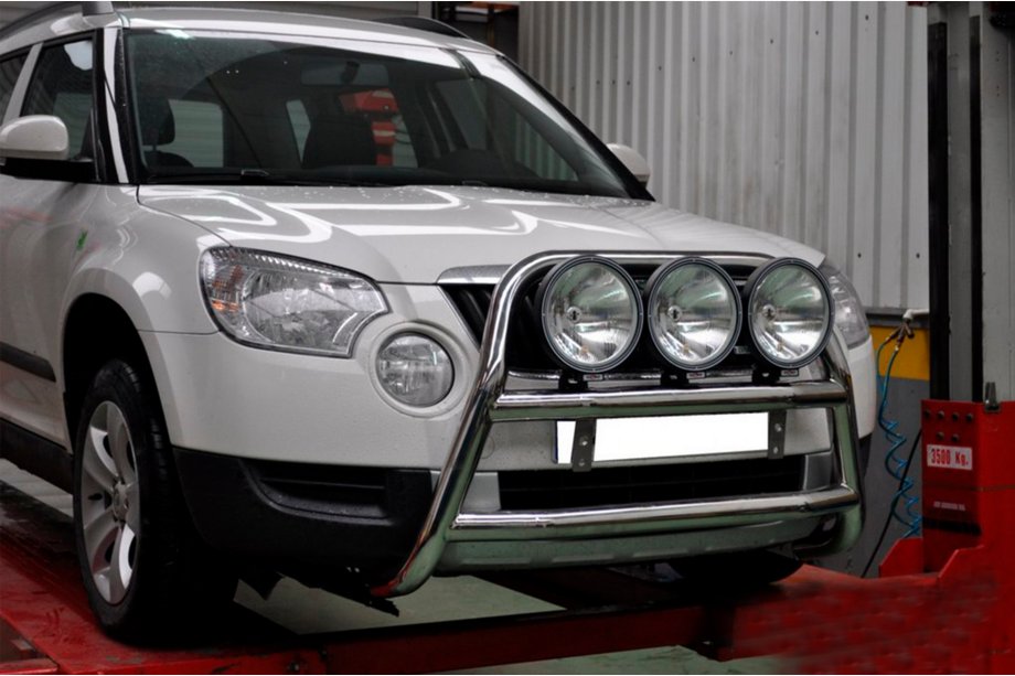 Skoda Yeti 2009–2017 Bullbar WT018 (RVS) Foto 2