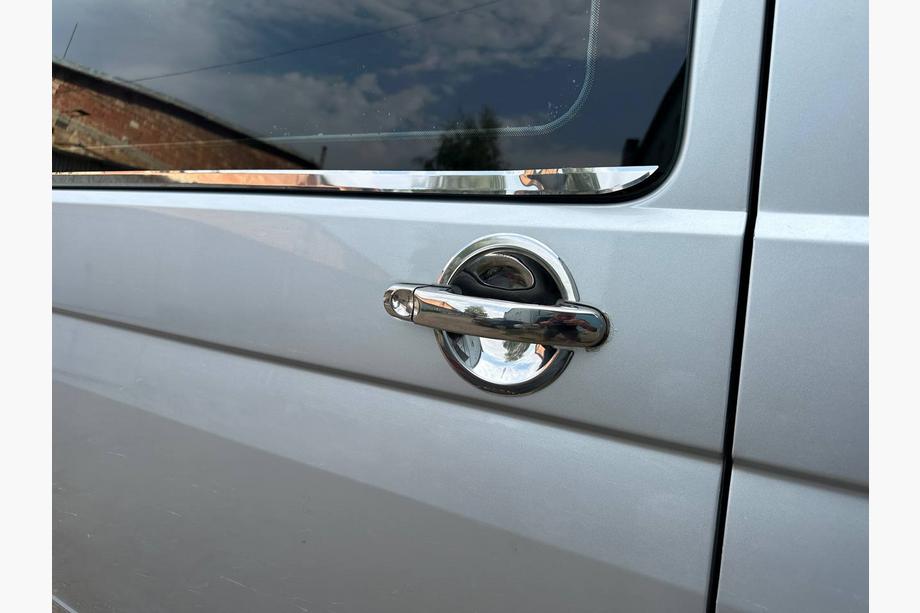 Volkswagen T5 Transporter 2003–2010 RVS deurgreepkom afdekkappen OmsaLine - Italiaans roestvrij staal, 3-delig Image