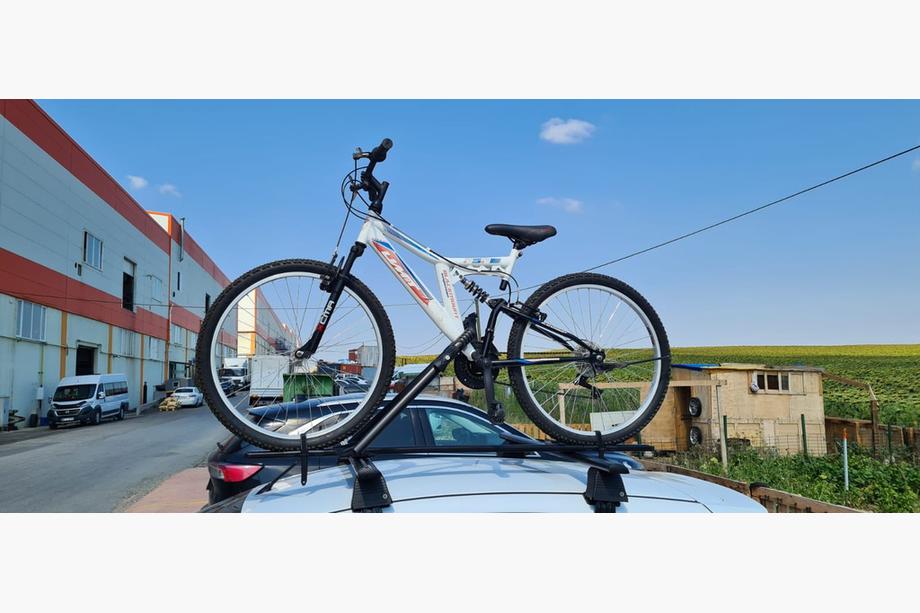 Fietsdrager voor dakdragers (op dwarsbalken) Foto 30