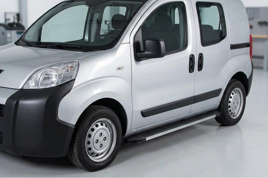 Citroen Nemo 2007–2017 Maya side steps (2 stuks, aluminium) Image