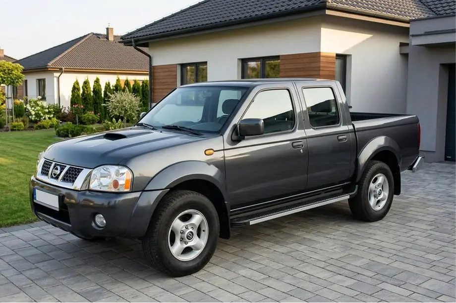 Nissan NP300 1999–2015 Side steps Maya V1 (2 stuks, aluminium) Image