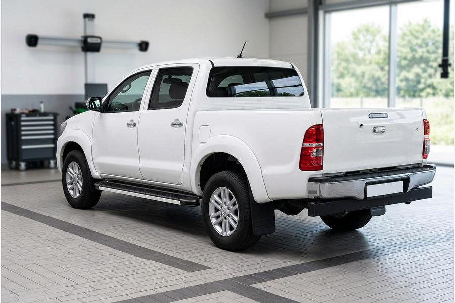 Toyota Hilux 2006–2015 Side steps Maya V1 (2 stuks, aluminium) Image