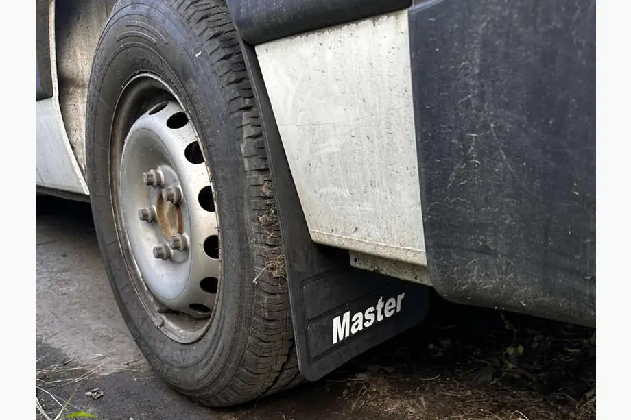 Renault Master 1998–2010 Premium rechte spatlappen (2 stuks, rubber) Image