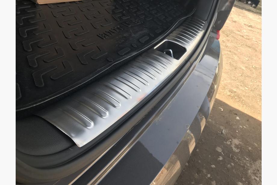 Hyundai Tucson TL 2016–2021 OmsaLine RVS beschermplaat voor achterste bagagedrempel Foto 2