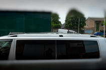 Volkswagen T6 2015–2024 Dakrails CROWN (mat grijs) foto 2