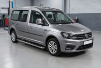 Volkswagen Caddy 2015–2020 Maydos V1 side steps (set van 2, aluminium/RVS) foto 1