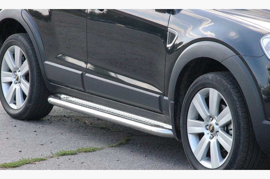Chevrolet Captiva 2006–2019 Premium side steps (2 st., RVS) Ø60 Image