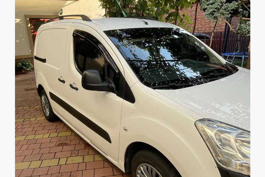Citroen Berlingo 2008–2018 Zwarte dakrails Kunststof voet Foto 3