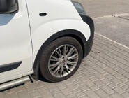 Peugeot Bipper 2008–2017 Wielkastverbreders (set van 4, zwart) 1 deur (metaal) foto 6
