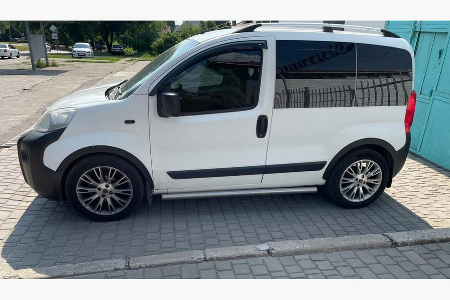 Peugeot Bipper 2008–2017 Wielkastverbreders (set van 4, zwart) 2-deurs, metaal Foto 4