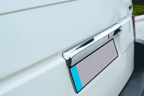 Volkswagen T4 Transporter 1990–2003 Chromen strip boven kenteken (RVS) foto 1