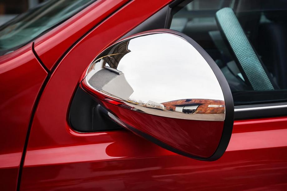 Nissan Qashqai 2010–2014 RVS spiegelkappen (set van 2) Carmos - Turks staal Image