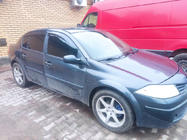 Renault Megane II 2004–2009 Raamwinddeflectoren SD (4 stuks, Perflex Sport) foto 2