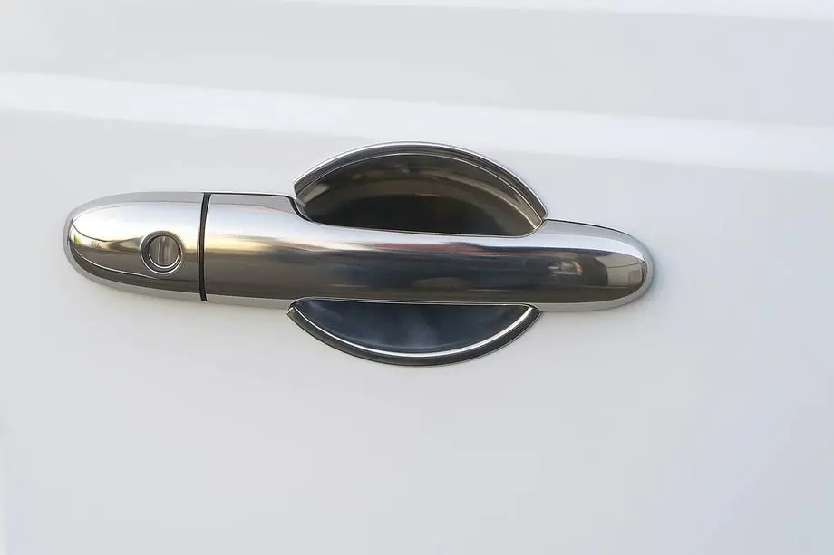 Mercedes Viano 2004–2014 RVS beschermplaatjes onder de deurklink Image