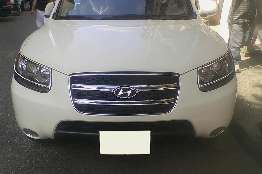 Hyundai Santa Fe 2 2006–2012 RVS grille sierlijst (2006-2010, 2-delig) Foto 3