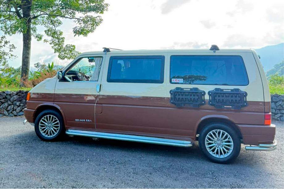 Volkswagen T4 Transporter 1990–2003 Premium side steps (2 st., RVS) Lange wielbasis, 60 mm Foto 11