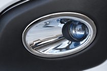 Nissan Qashqai 2010–2014 Mistlampomlijsting met uitsparing (set van 2, kunststof) foto 3