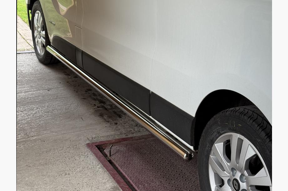 Nissan Primastar 2002–2014 RVS sidebars (2 stuks) 70 mm, korte wielbasis Foto 6