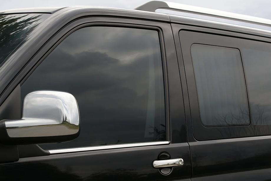 Volkswagen T5 Multivan 2003–2010 Voorste raamomlijsting (2 stuks, staal) Image