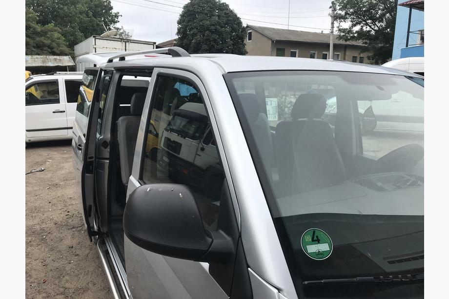 Volkswagen T5 Multivan 2003–2010 Chromen dakrails Lange wielbasis, metalen voetjes Foto 2