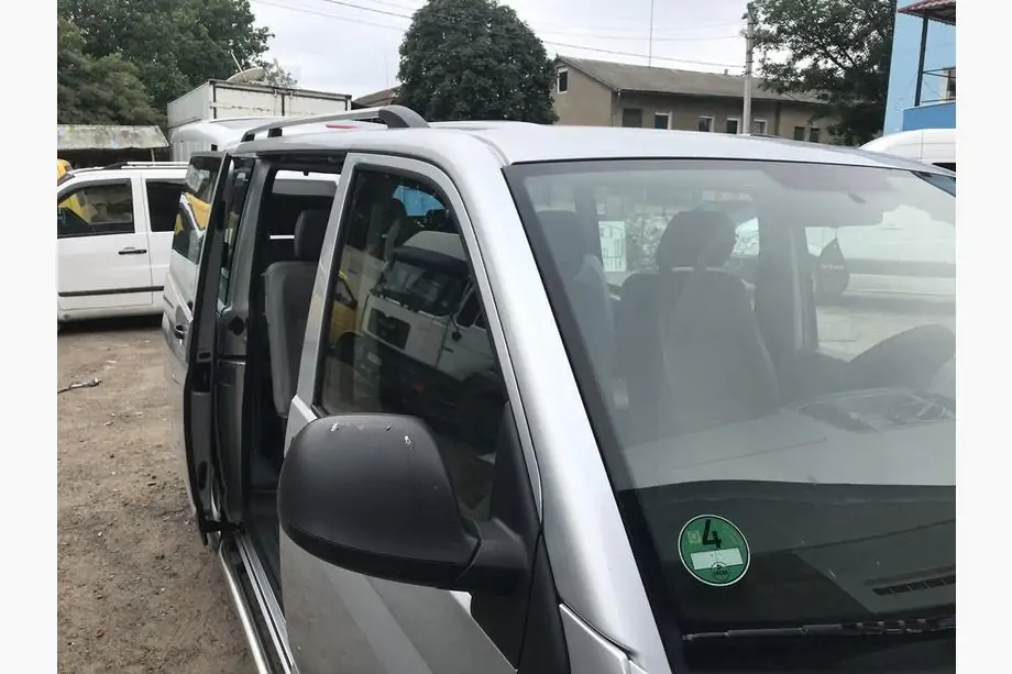 Volkswagen T5 Multivan 2003–2010 Chromen dakrails Foto 2