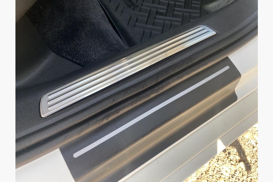 Volkswagen Passat B8 2015–2023 Carmos RVS interieur instaplijsten (set van 4) Foto 7