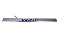 Fiat Ducato 2006–2025 LED strip boven kenteken (RVS) Blauwe LED-verlichting foto 2