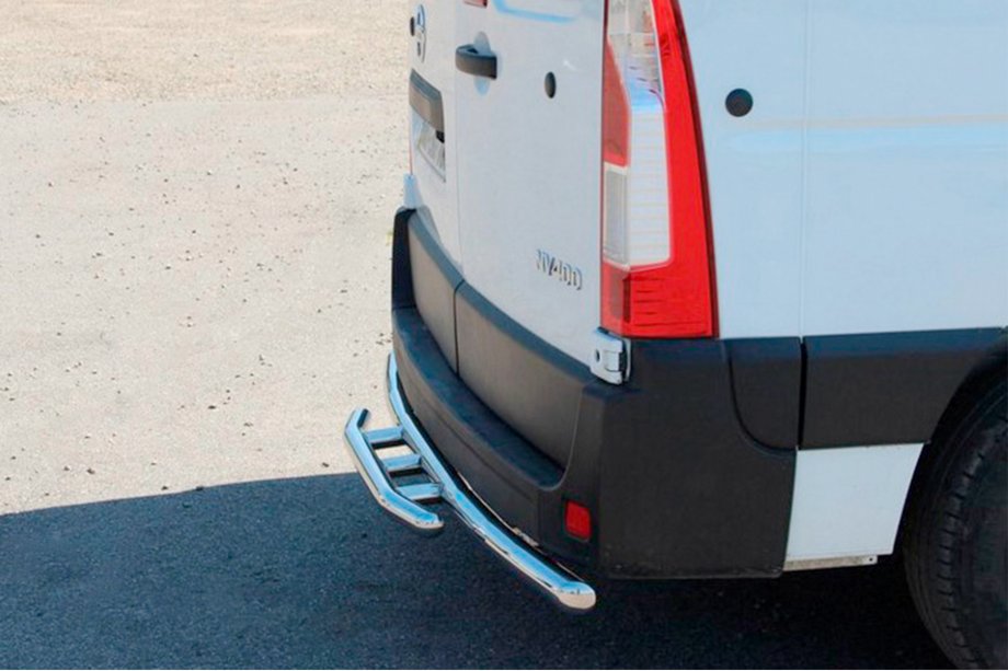 Nissan NV400 2010–2024 Achterbeugel AK011 (RVS) Image