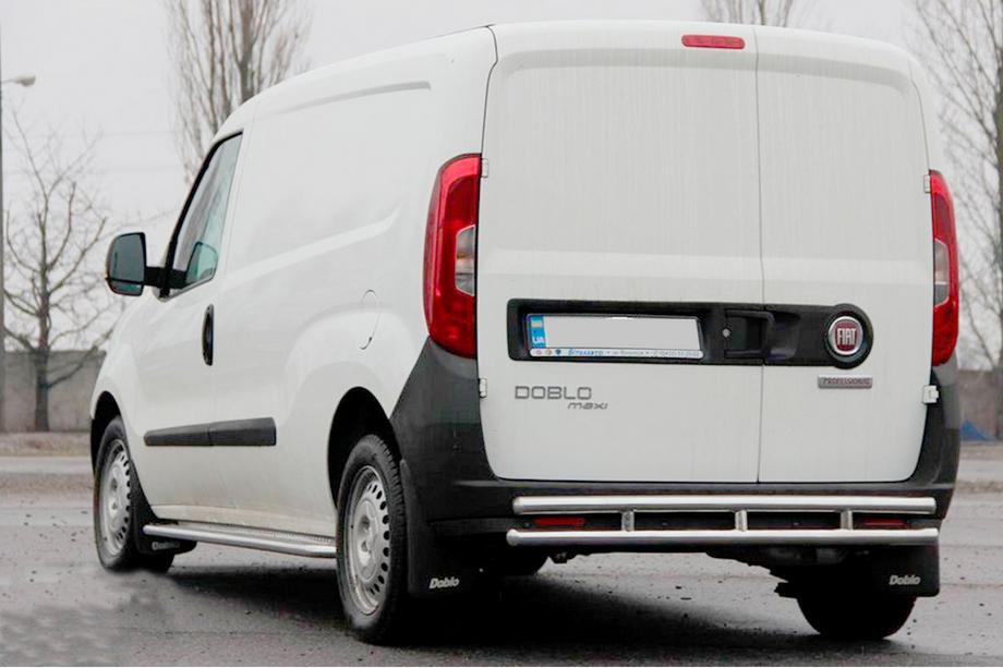 Opel Combo 2012–2018 Achterbeschermbeugel AK002/1 - Dubbel (RVS) Image