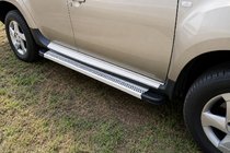Dacia Duster 2008–2018 Zijtreden Maya V2 (set van 2, aluminium) foto 1