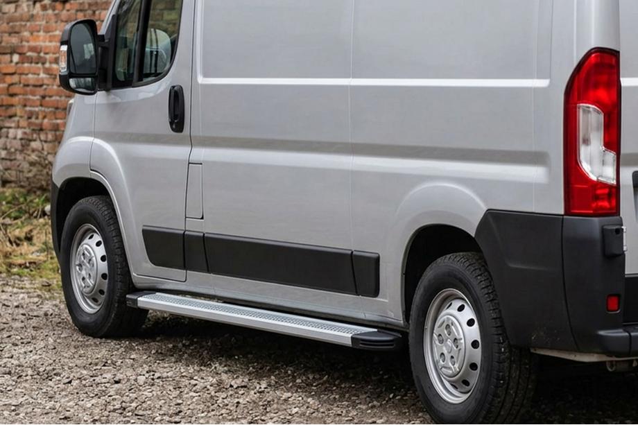 Fiat Ducato 2006–2025 Zijtreden Maya V2 (set van 2, aluminium) Image