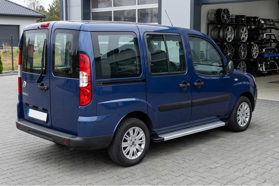 Fiat Doblo I 2005–2010 Zijtreden Maya V2 (set van 2, aluminium) Image