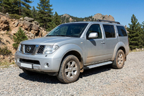 Nissan Pathfinder R51 2005–2014 Zijtreden Maya V2 (set van 2, aluminium) foto 1