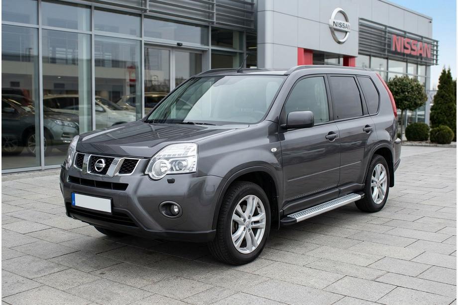 Nissan X-trail T31 2007–2014 Zijtreden Maya V2 (set van 2, aluminium) Foto 1