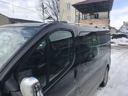 Renault Trafic 2001–2015 Chromen dakrails Lang, kunststof voetjes foto 9