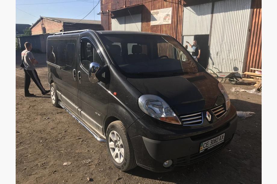 Renault Trafic 2001–2015 Premium side steps (2 st., RVS) Foto 6