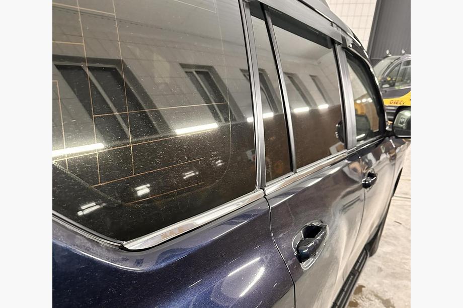 Toyota Land Cruiser Prado 150 2009–2023 RVS raamomlijsting set (6 stuks) Image