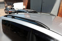 Toyota Rav 4 2006–2013 Zwarte Turkse dakrails Korte wielbasis, kunststof steunen foto 3