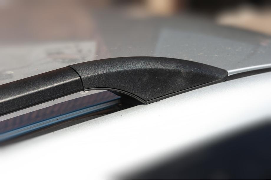 Toyota Rav 4 2006–2013 Zwarte Turkse dakrails Korte wielbasis, metalen voeten Foto 11