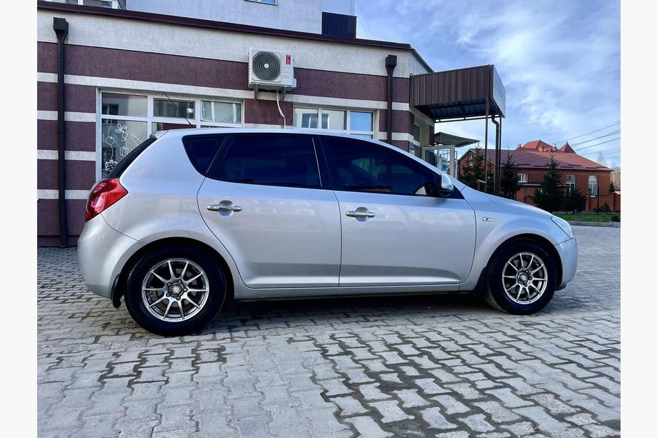 Kia Ceed 2007–2012 RVS deurgreep covers (4 stuks) OmsaLine - Italiaans roestvrij staal Image