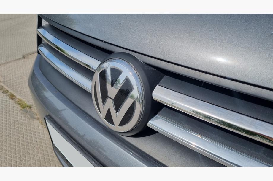 Volkswagen Caddy 2015–2020 Grille sierlijsten (set van 2, RVS) OmsaLine - Italiaans roestvrij staal Image