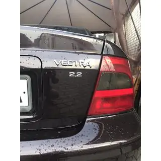 Vectra opschrift (Turkije)