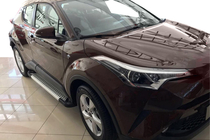 Toyota C-HR 2016–2023 Side steps Allmond Grey (set van 2, aluminium) foto 1