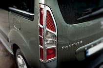 Citroen Berlingo 2008–2018 Hoek-achterlichtcovers (set 2 stuks, kunststof) foto 1