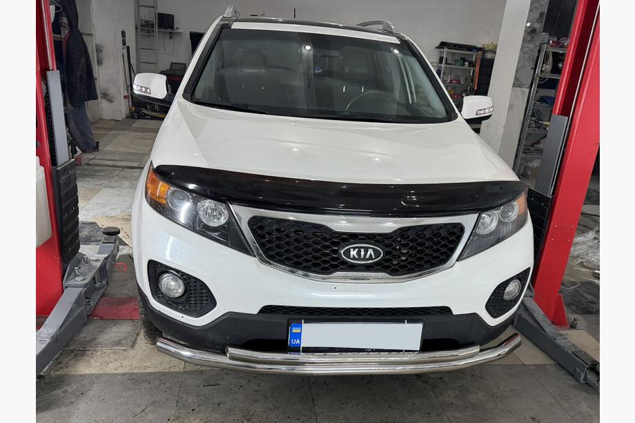 Kia Sorento II XM 2009–2014 RVS voorste onderbeugel Foto 2